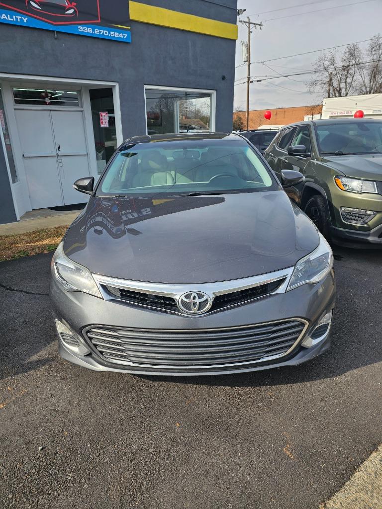 2015 Toyota Avalon XLE Premium's photo