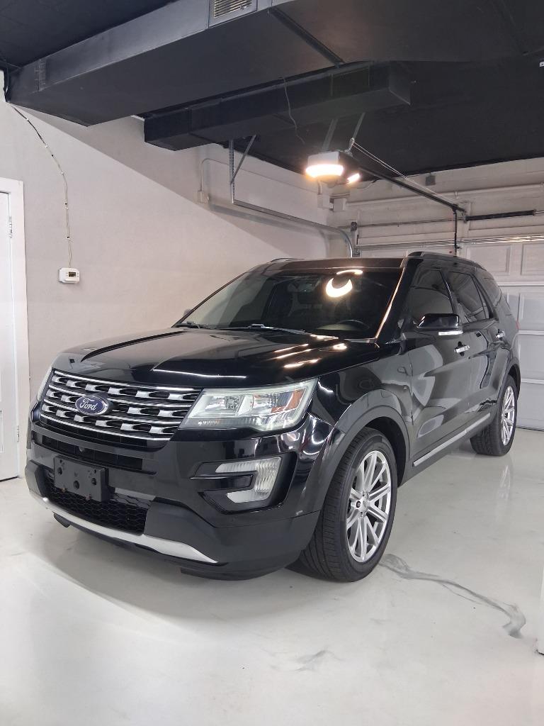 2016 Ford Explorer Limited 4WD's photo